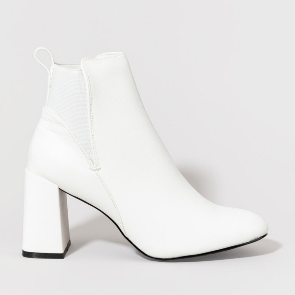 [NWT] Qupid midtown ankle boots size 7